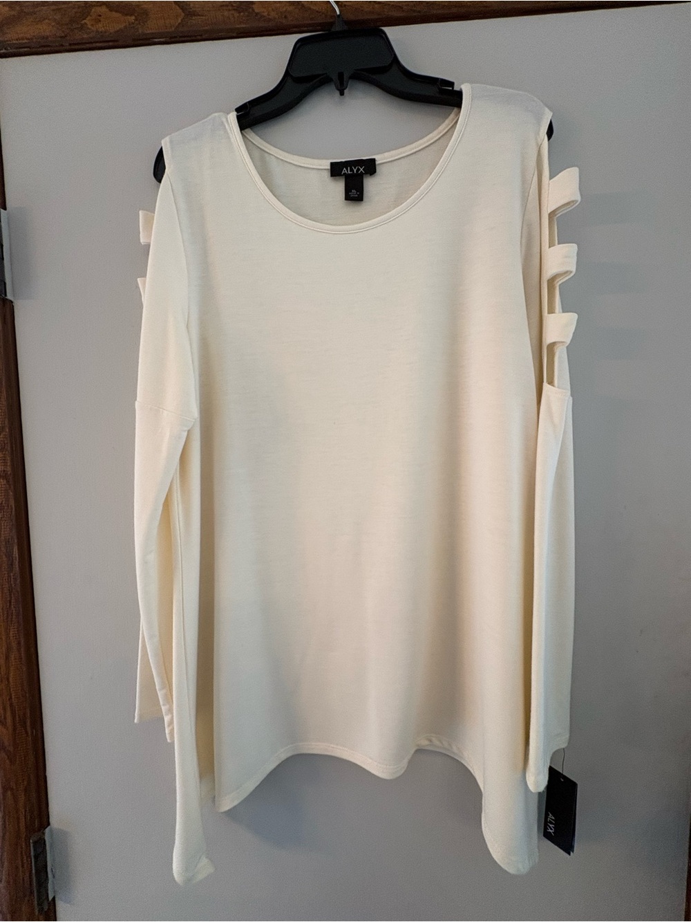 ALYX Cream Open-Shoulder Long Sleeve Top